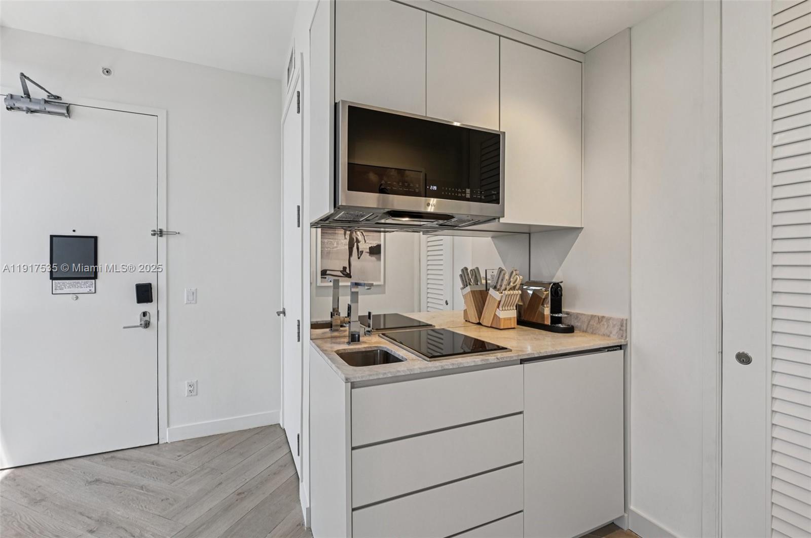 2201 COLLINS AVE CONDO - Residential