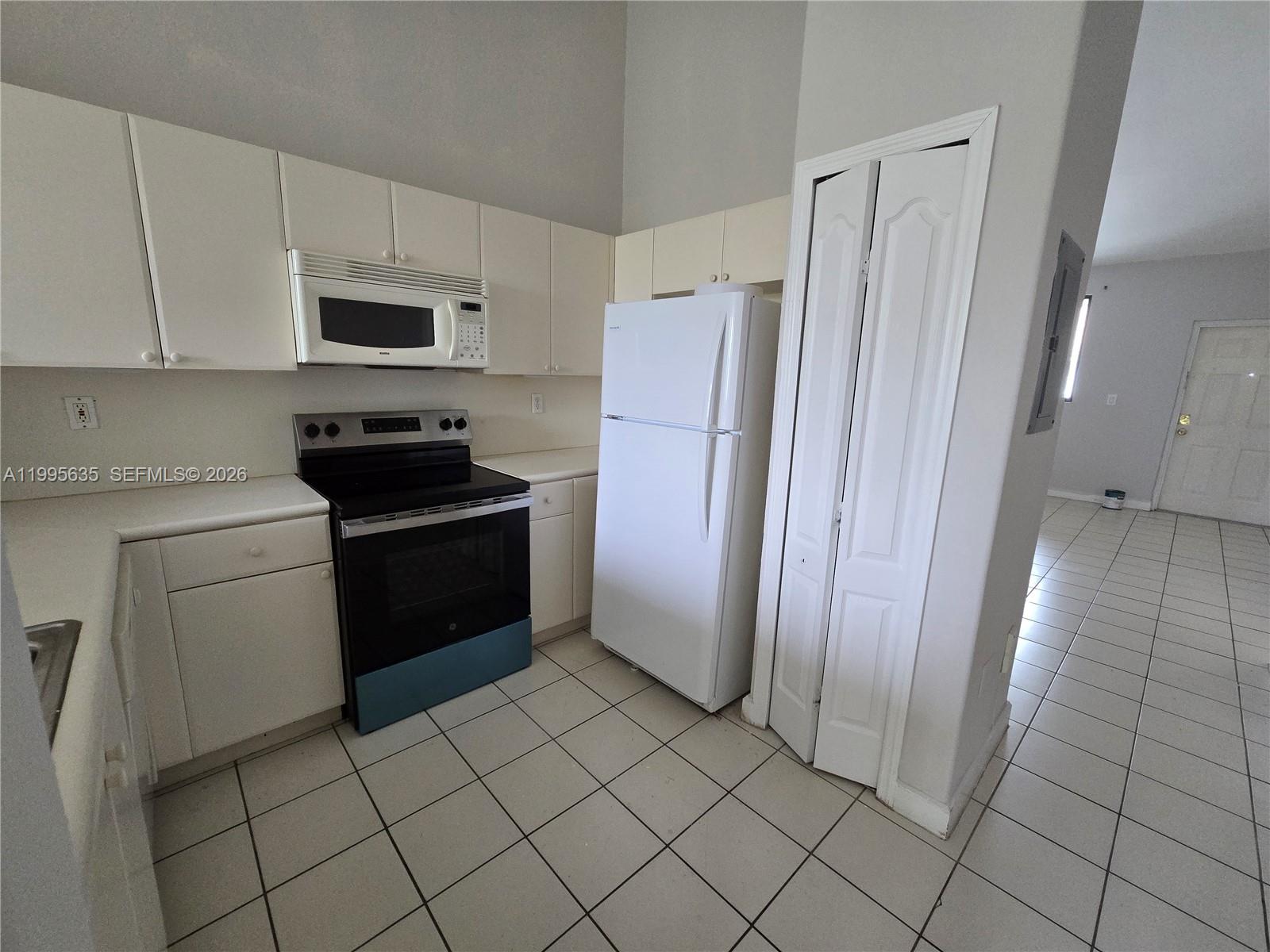 SHOMA CONDO AT KEYS COVE - Residential Lease