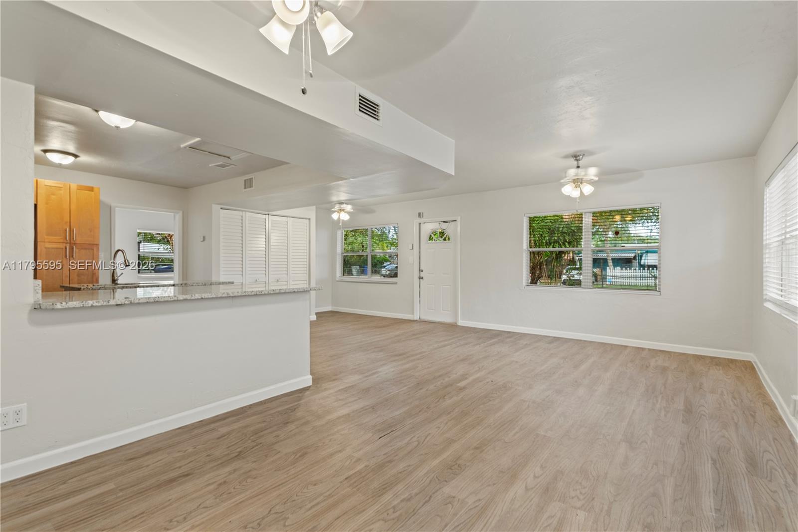 COLLIER MANOR 3RD ADD - Residential