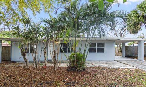 Photo of 3121 NE 13th Ave, Pompano Beach, FL 33064 (MLS # A11795595)
