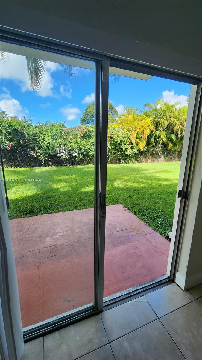 VILLAS AT CORAL SPRINGS - Residential Lease