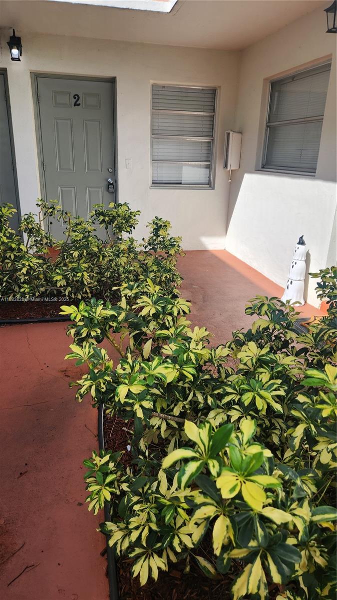 VILLAS AT CORAL SPRINGS - Residential Lease