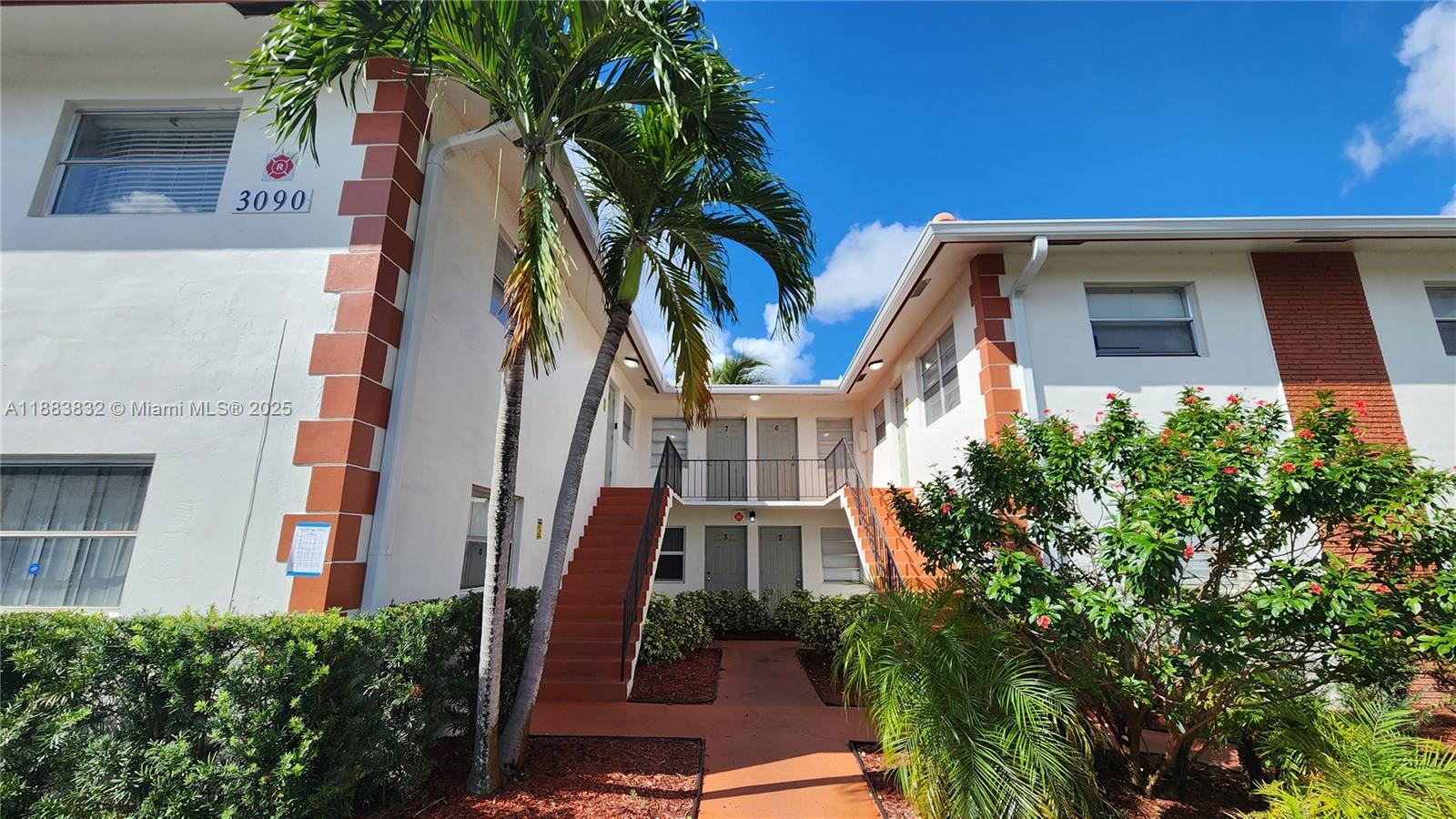 VILLAS AT CORAL SPRINGS - Residential Lease