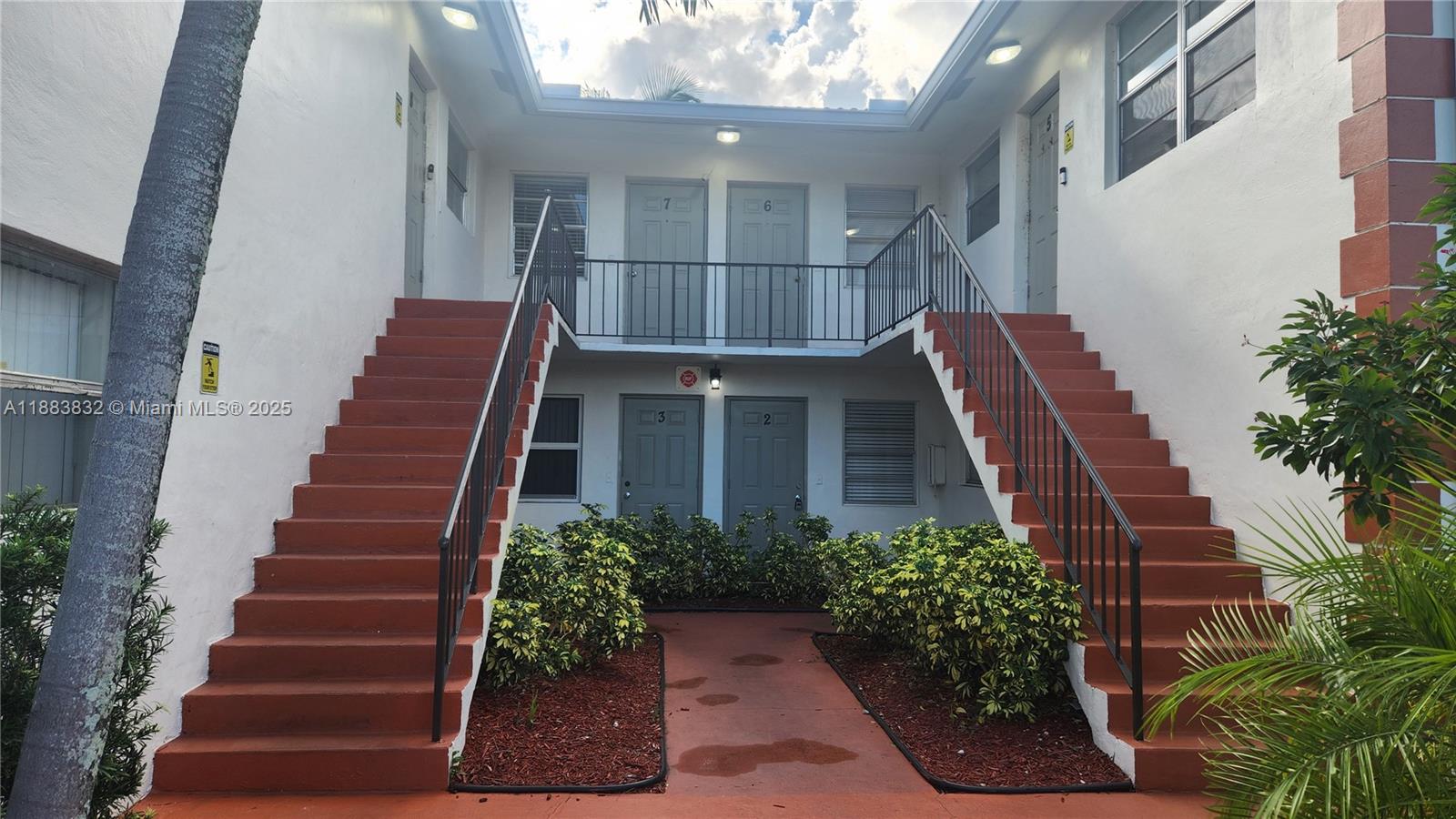 VILLAS AT CORAL SPRINGS - Residential Lease