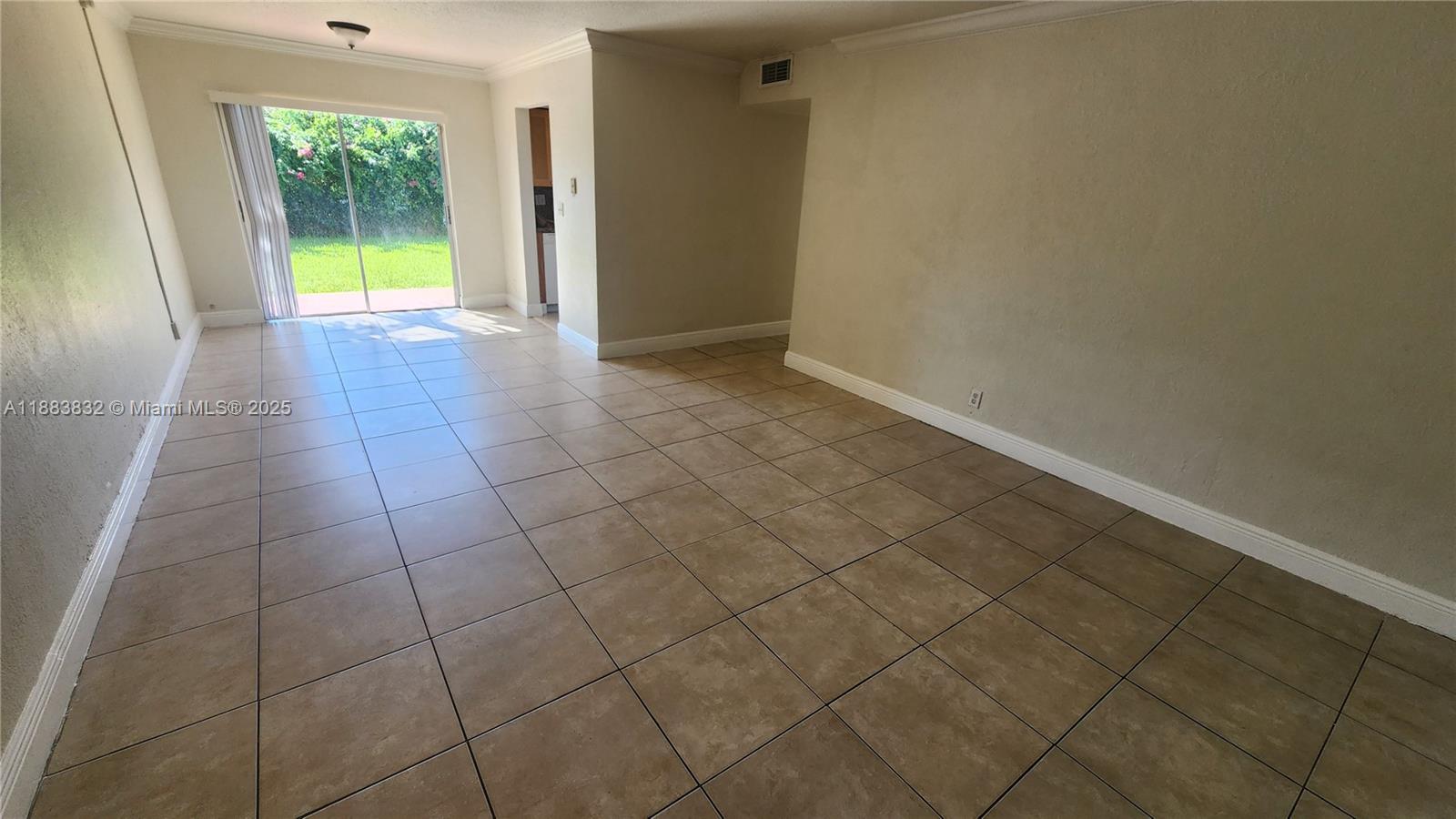 VILLAS AT CORAL SPRINGS - Residential Lease