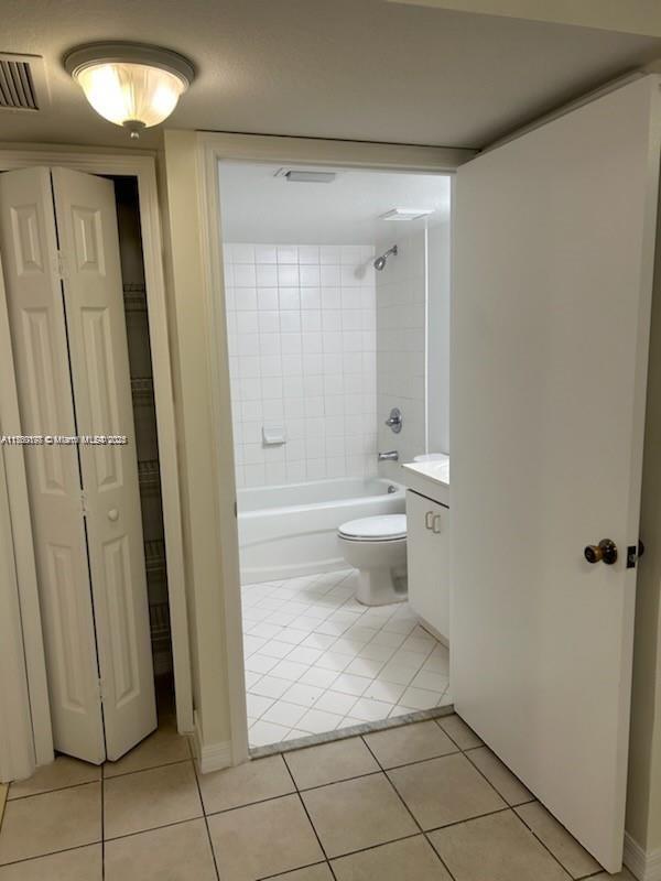 VENETIA GARDENS CONDO - Residential Lease