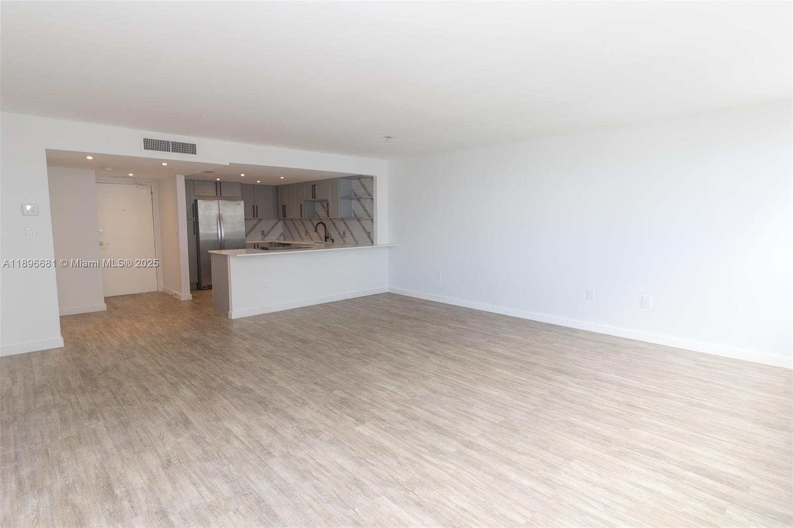 COSTA BRAVA CONDO - Residential