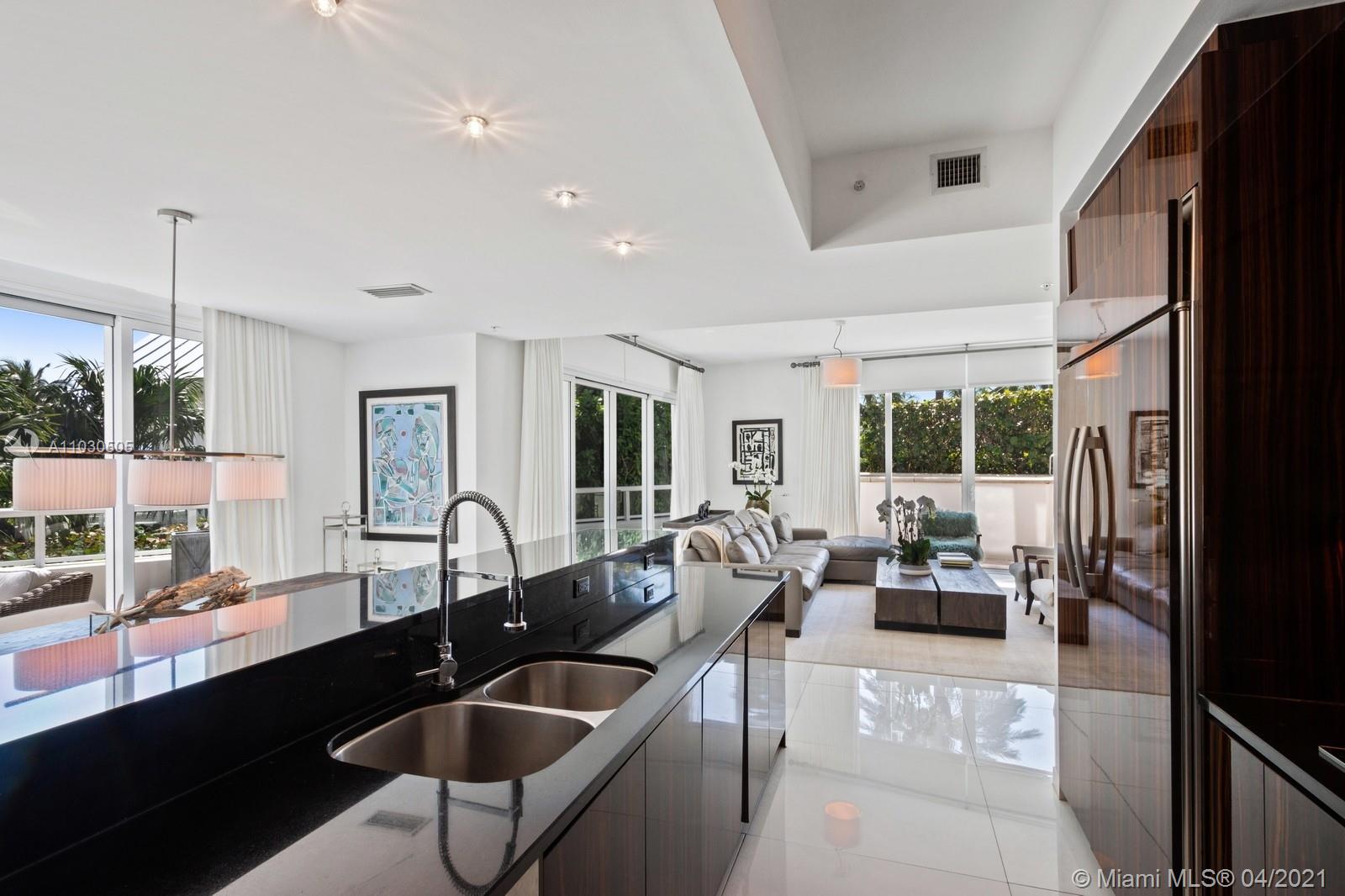 CONTINUUM ON SOUTH BEACH - Residential