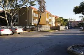 Beautifully renovated apartment within walking distance to Downtown Doral, top-rated schools, restaurants, shopping, and the Palmetto Expressway for easy commuting. Don’t miss the chance to lease this stunning condo in one of Doral’s most vibrant communities!
