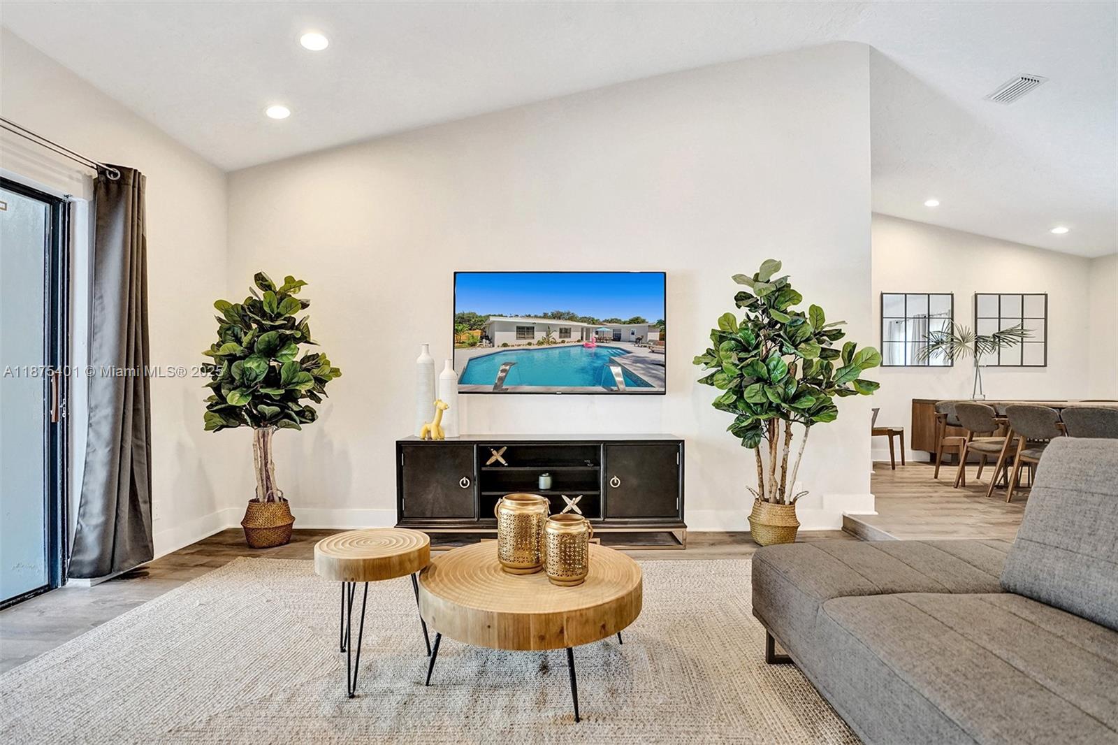 PLANTATION HARBOR FOURTH - Residential