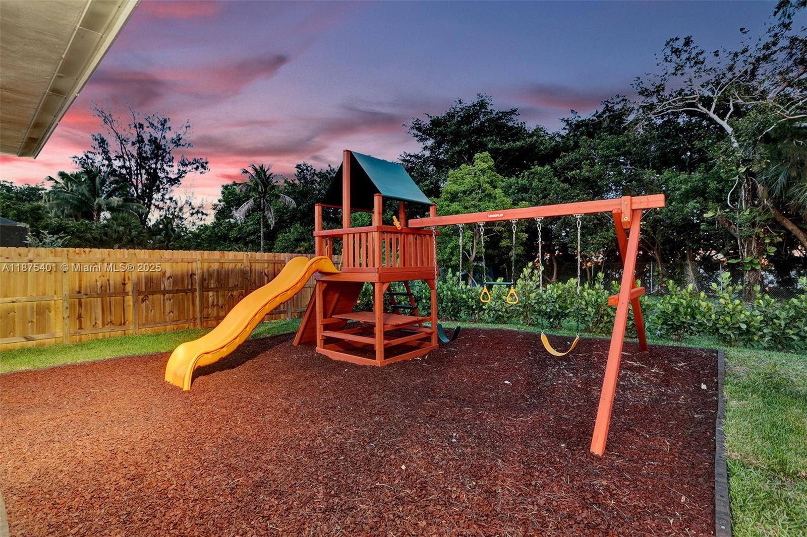 PLANTATION HARBOR FOURTH - Residential