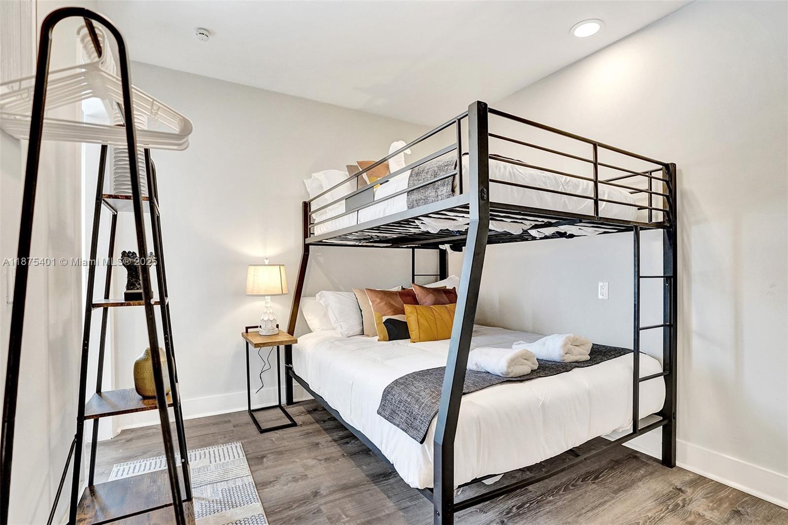 PLANTATION HARBOR FOURTH - Residential