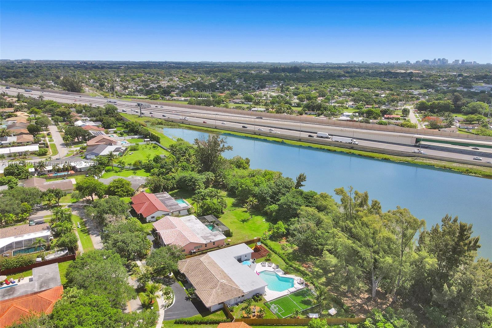 PLANTATION HARBOR FOURTH - Residential