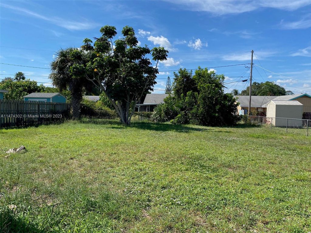 Photo of 1846 NE 22nd Dr, Jensen Beach, FL 34957 (MLS # A11474302)