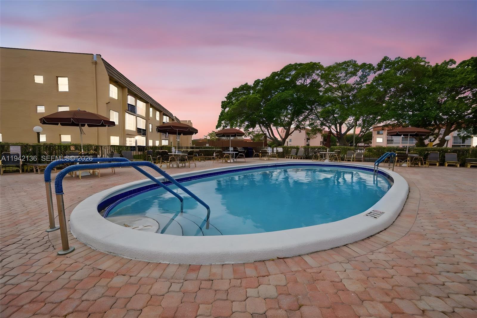 SUNRISE LAKES 112 CONDO - Residential