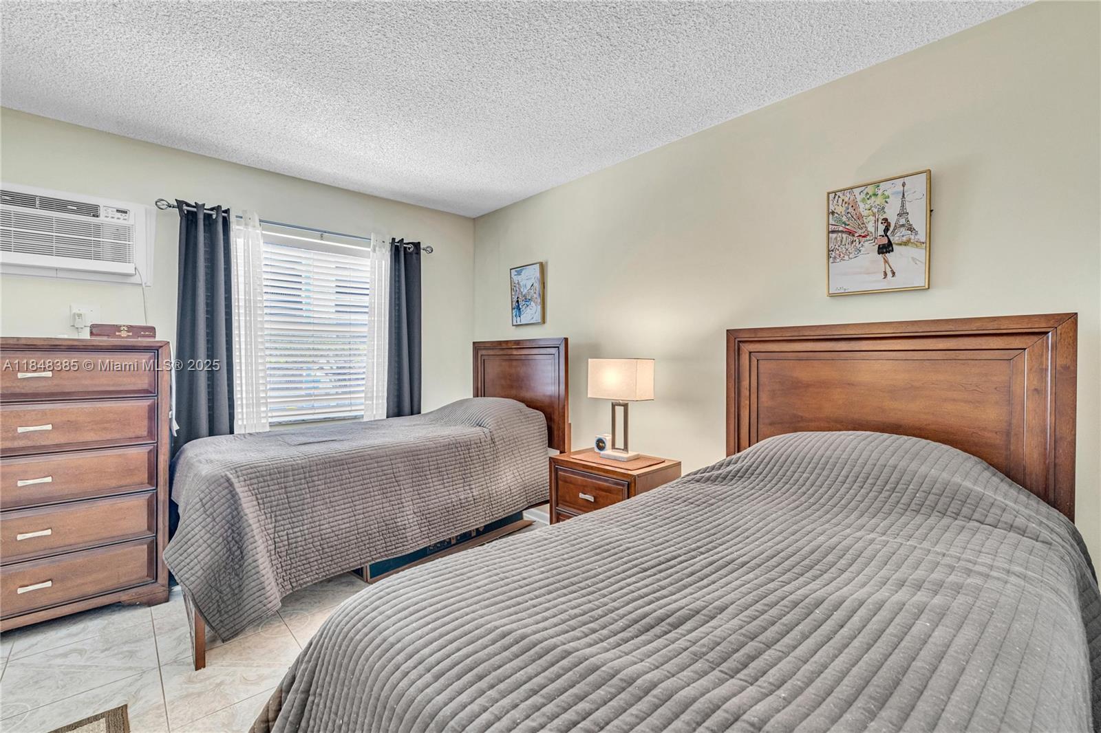 LEISURE BEACH CONDO - Residential