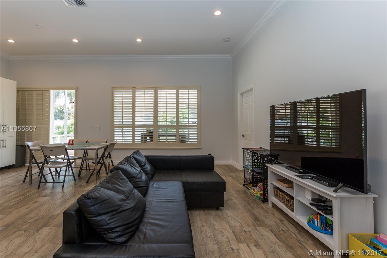 PEMBROKE FALLS PH 7 - Residential