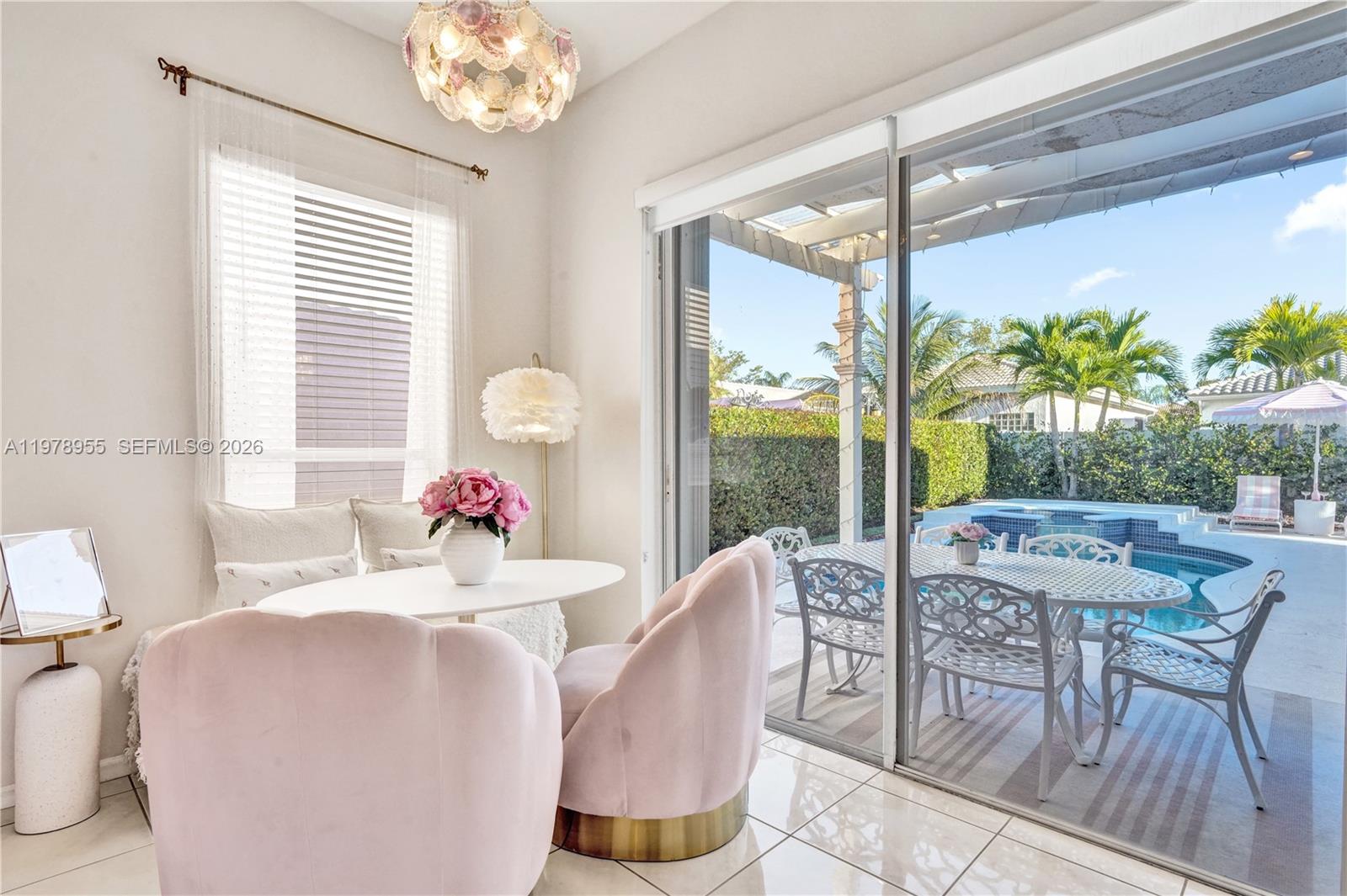 HOLIDAY SPRINGS EAST - Residential