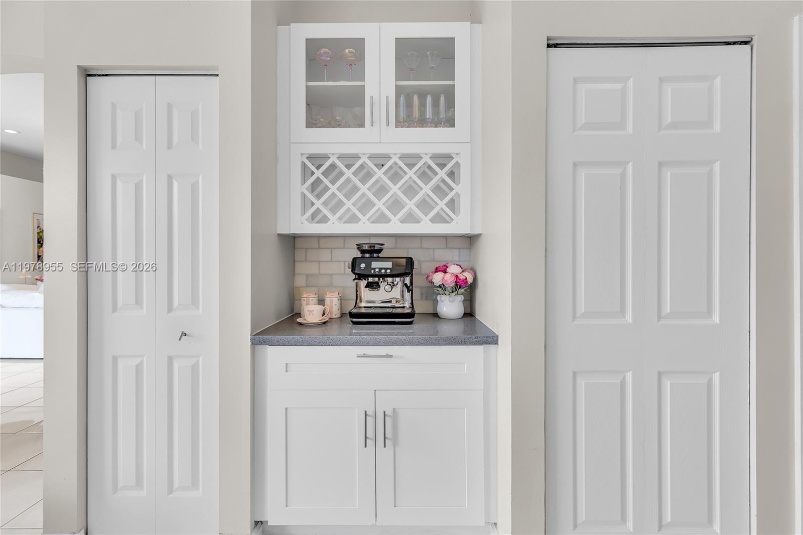 HOLIDAY SPRINGS EAST - Residential