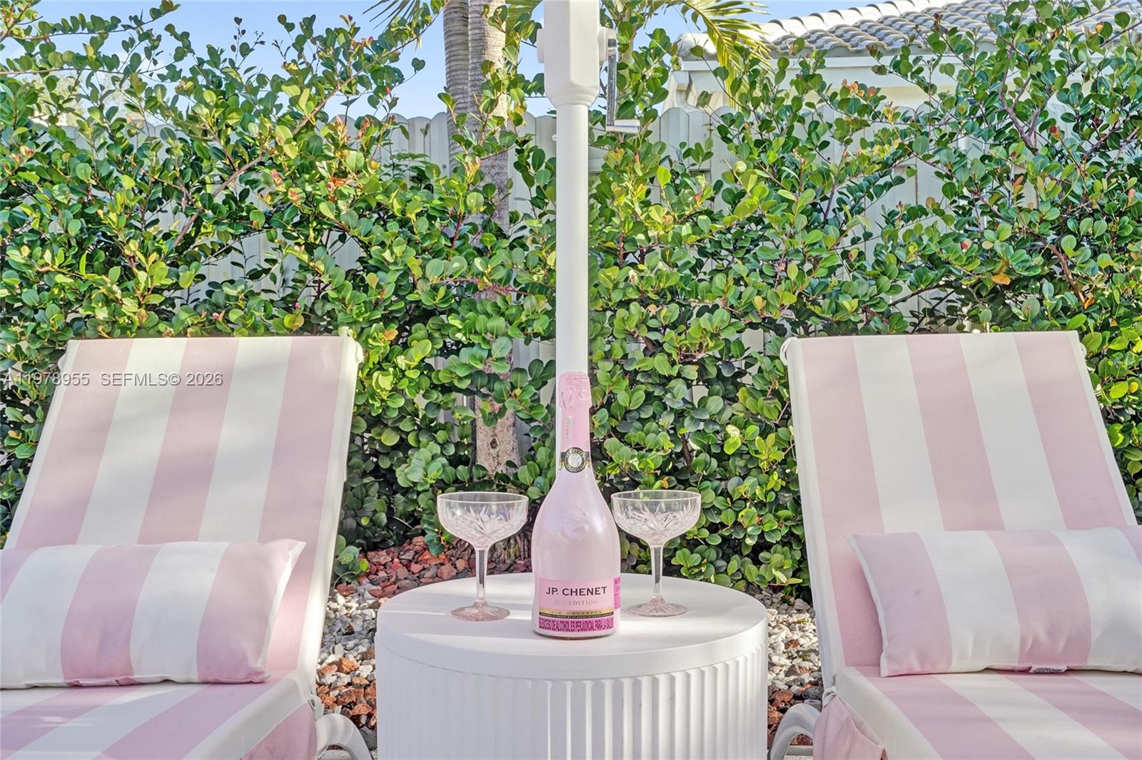 HOLIDAY SPRINGS EAST - Residential