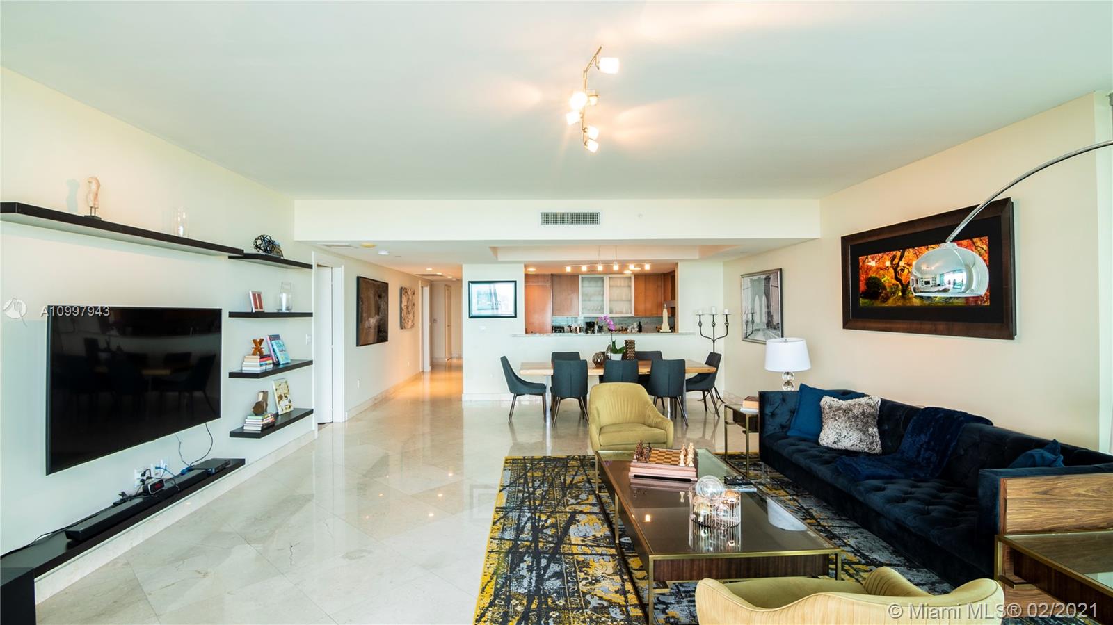 GROVENOR HOUSE CONDO - Residential