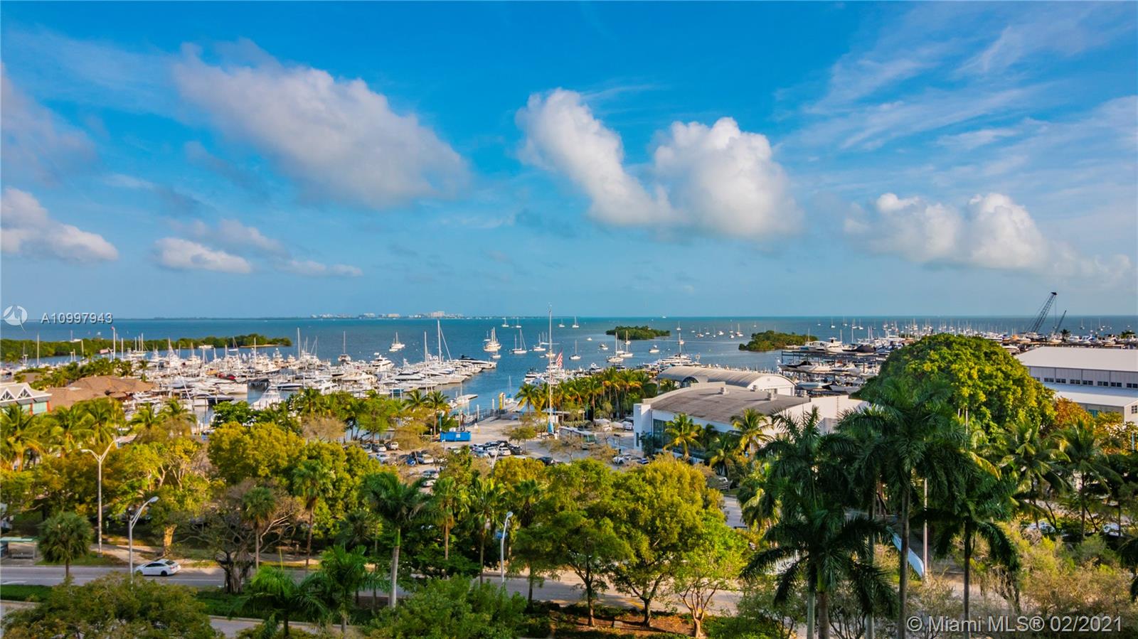 GROVENOR HOUSE CONDO - Residential