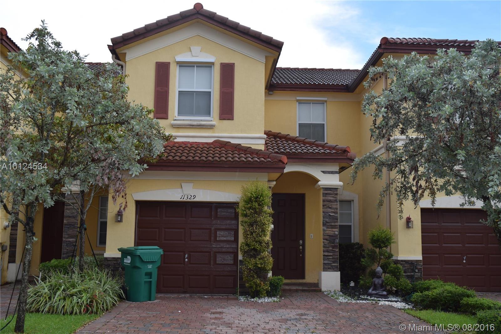 Islands At Doral Northwes - Residential Lease