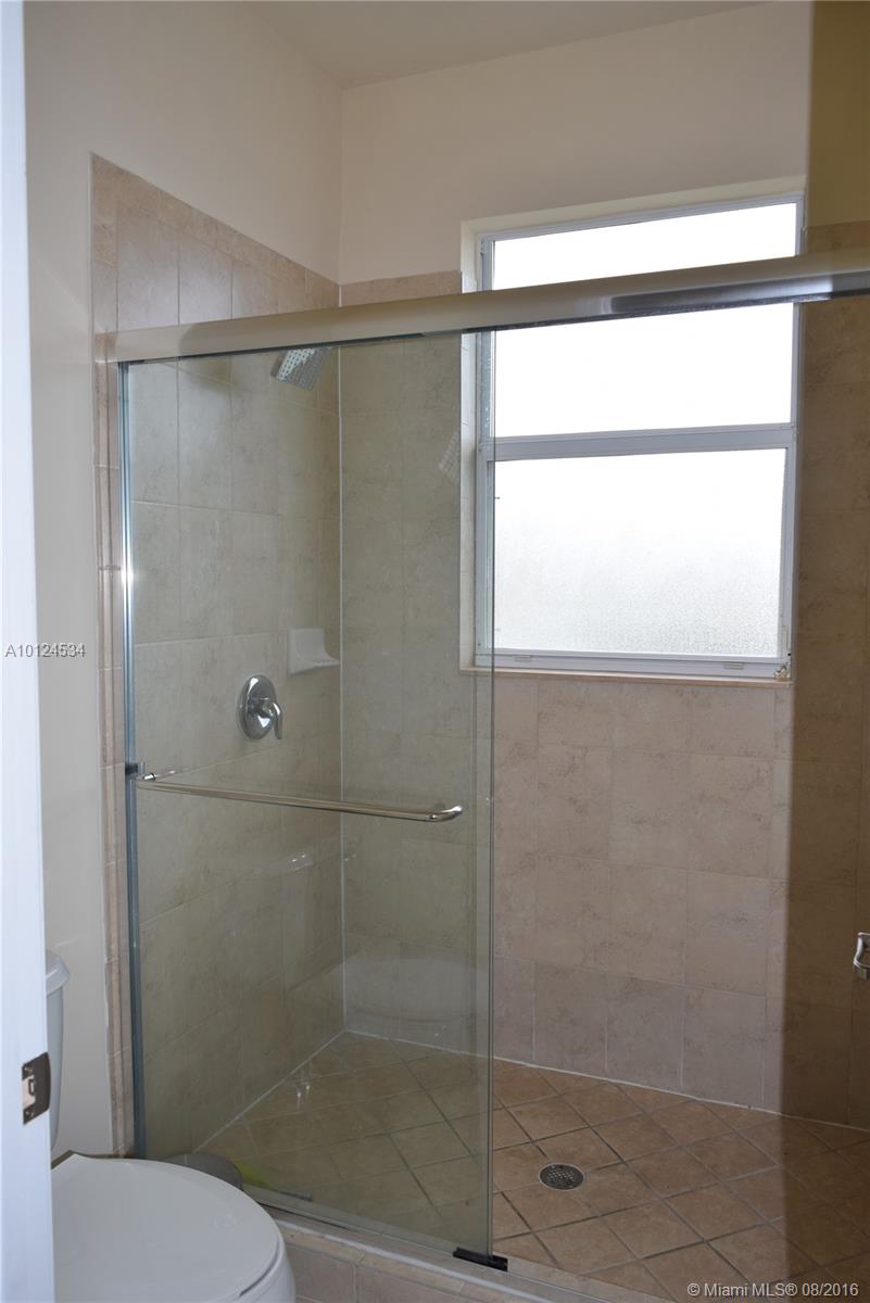 Islands At Doral Northwes - Residential Lease