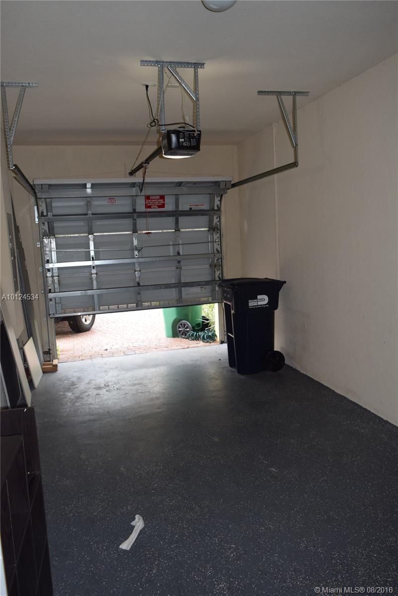 Islands At Doral Northwes - Residential Lease