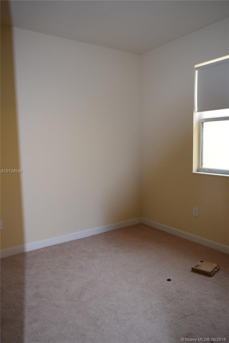 Islands At Doral Northwes - Residential Lease