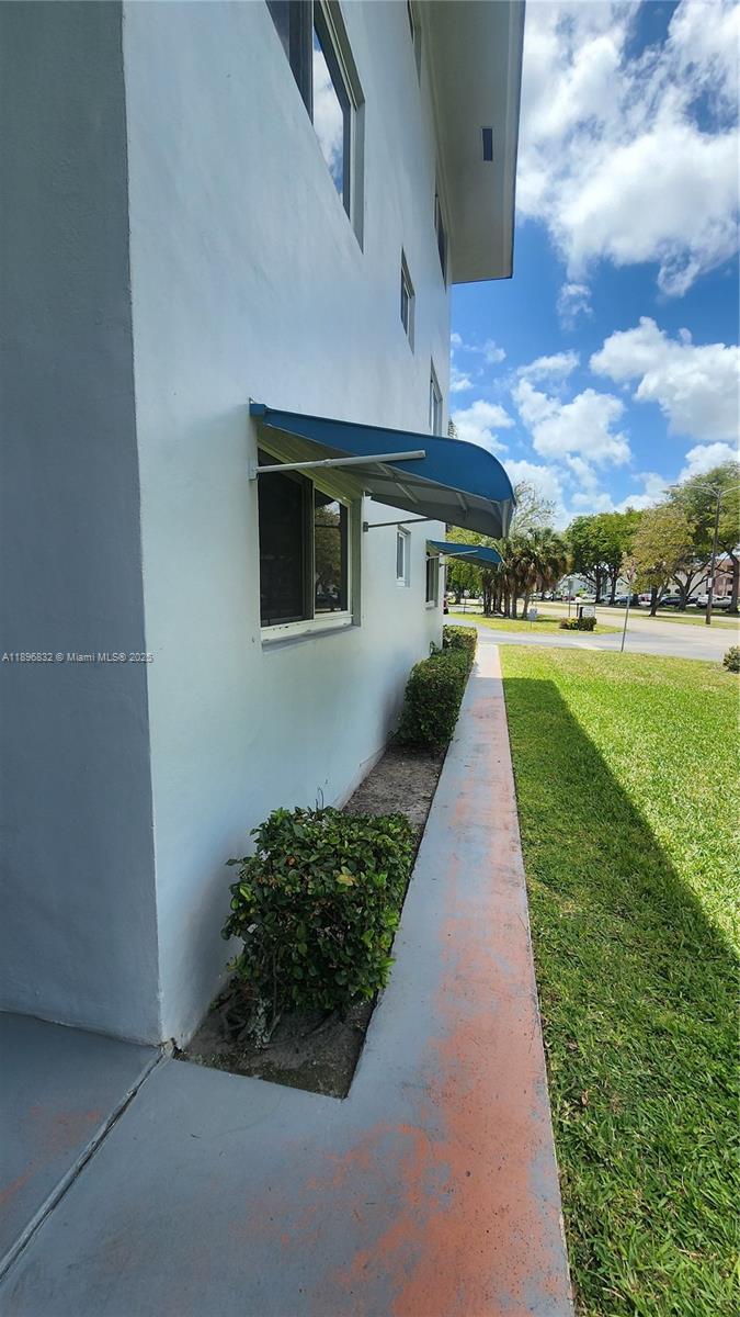 HILLCREST COUNTRY CLUB CO - Residential