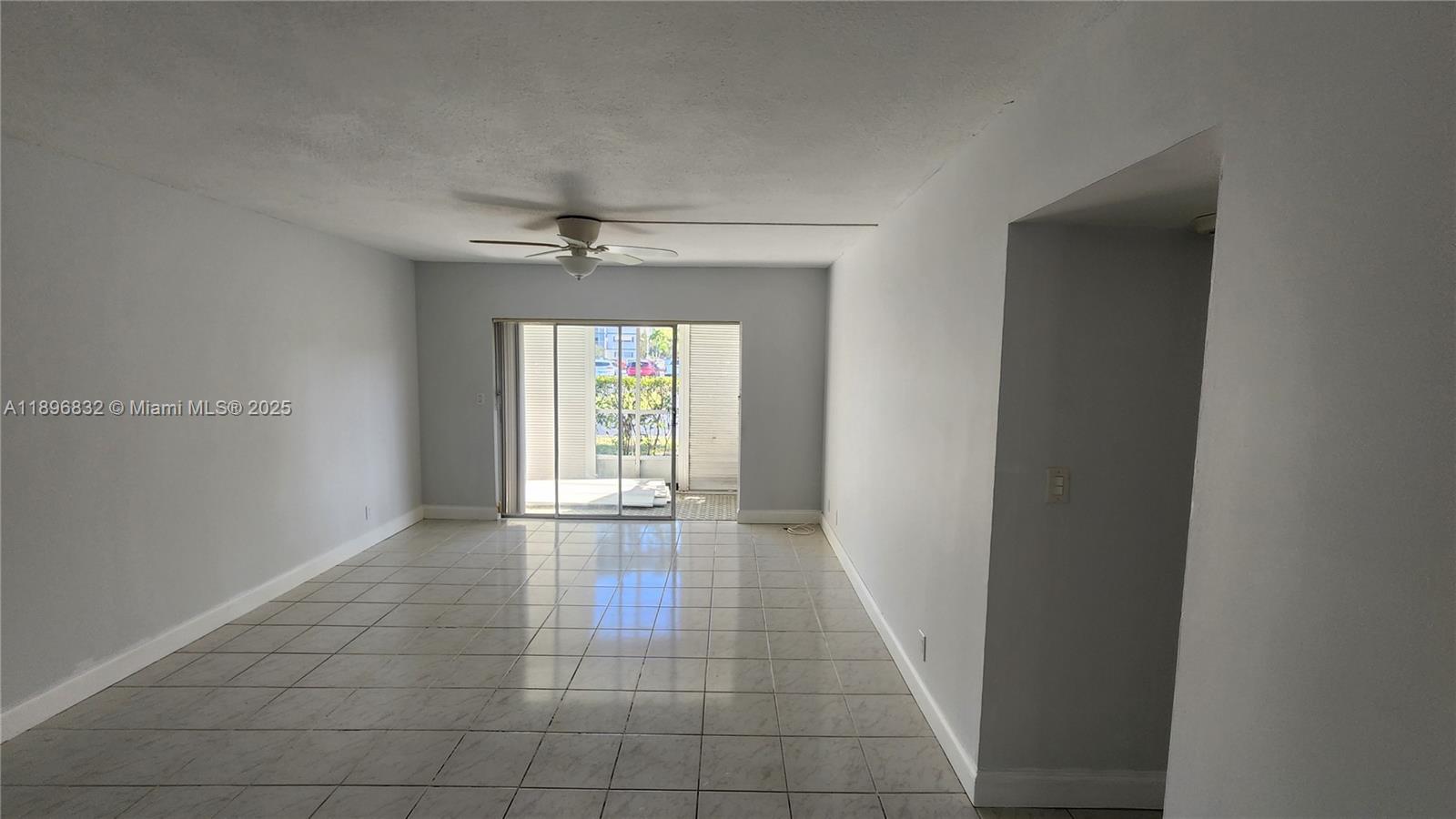HILLCREST COUNTRY CLUB CO - Residential