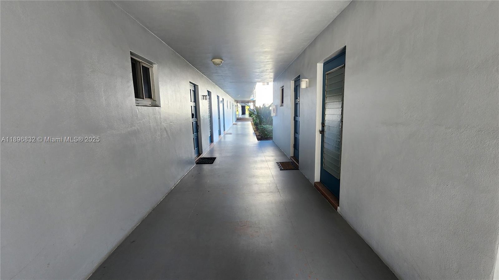 HILLCREST COUNTRY CLUB CO - Residential