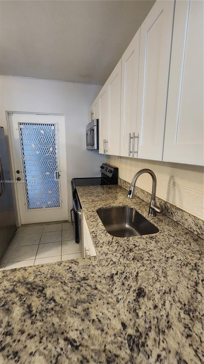 HILLCREST COUNTRY CLUB CO - Residential