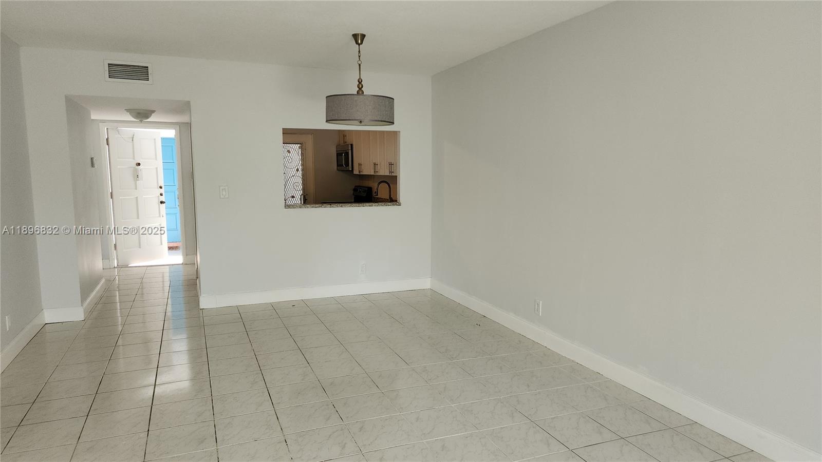HILLCREST COUNTRY CLUB CO - Residential