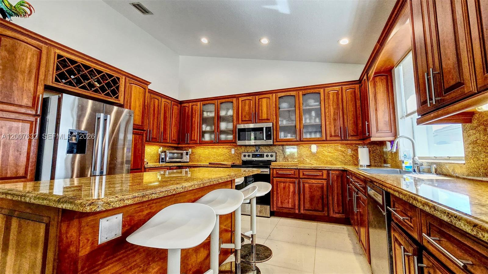 SUNSET LAKES PLAT ONE - Residential