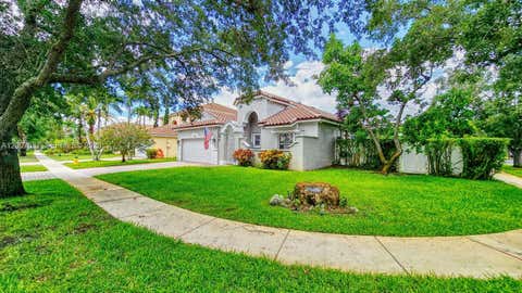 Photo of 18920 SW 29th St, Miramar, FL 33029 (MLS # A12007632)