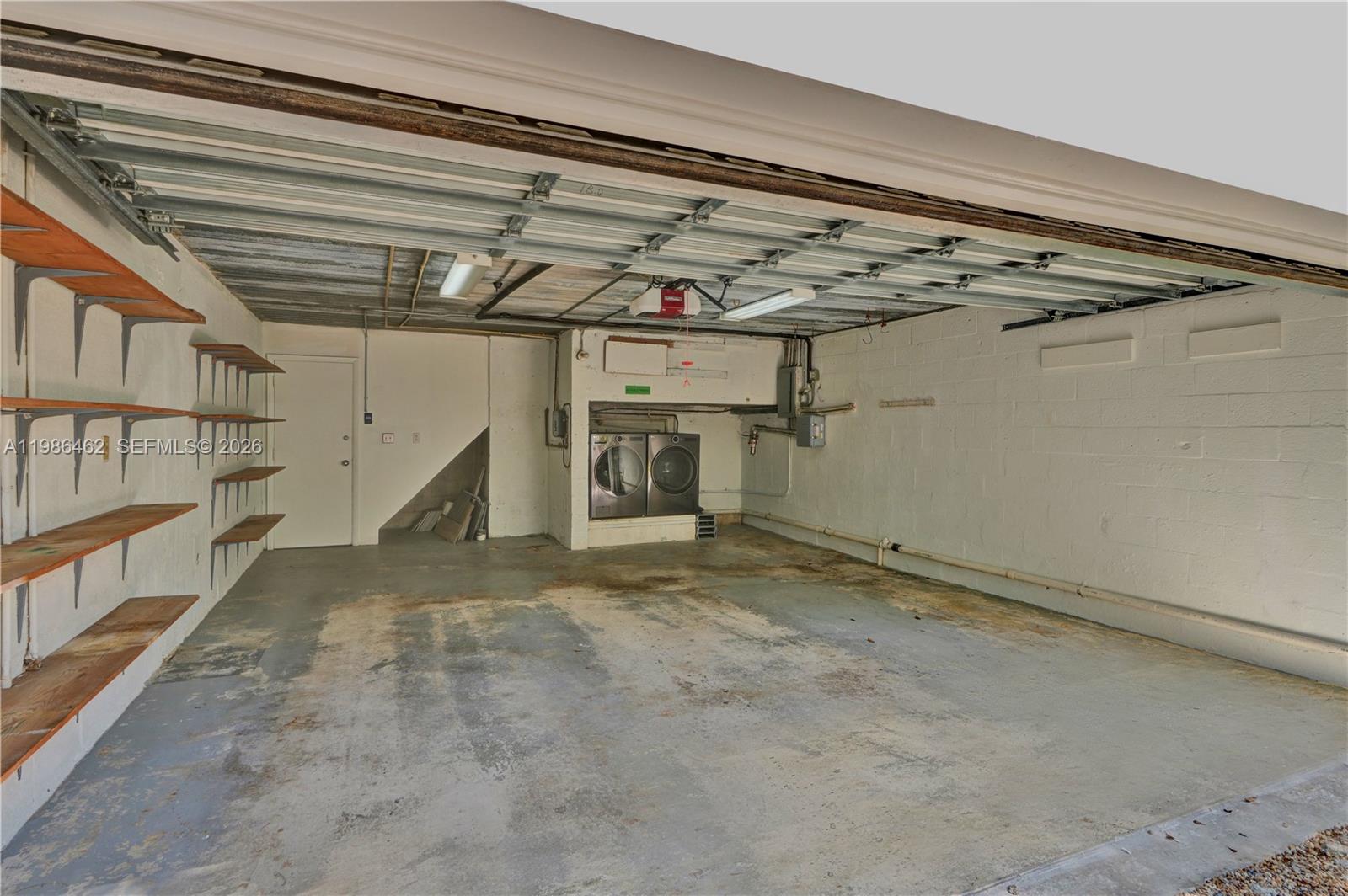 APOGEE I CONDO - Residential