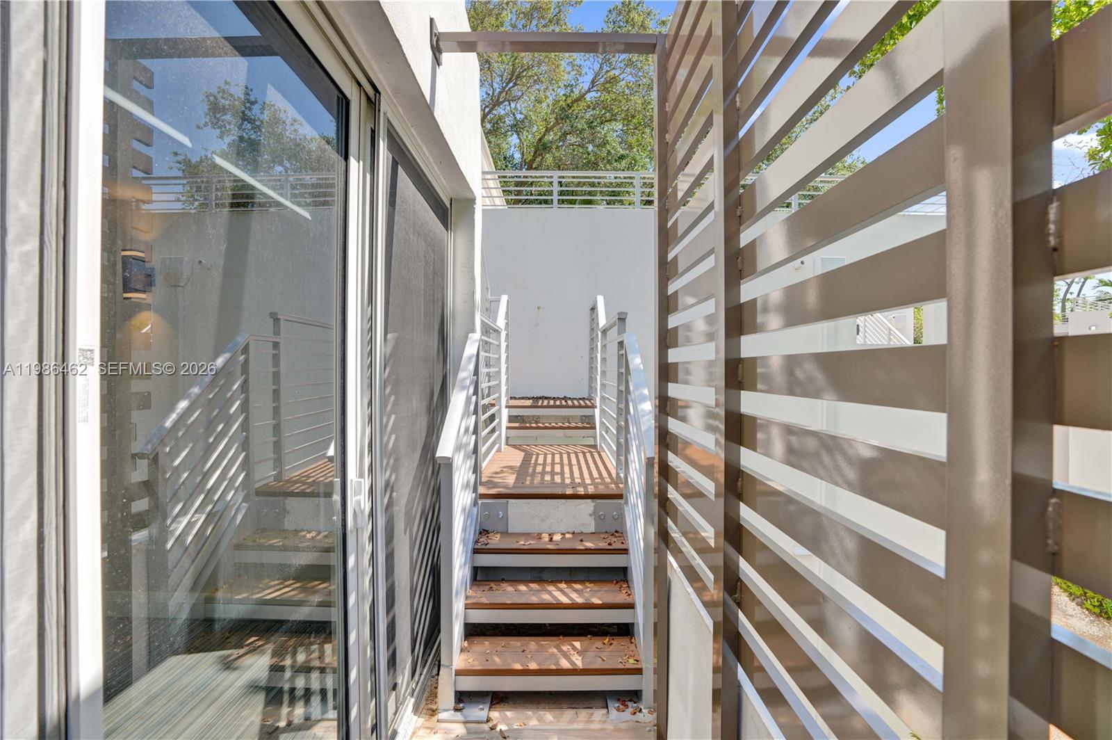 APOGEE I CONDO - Residential