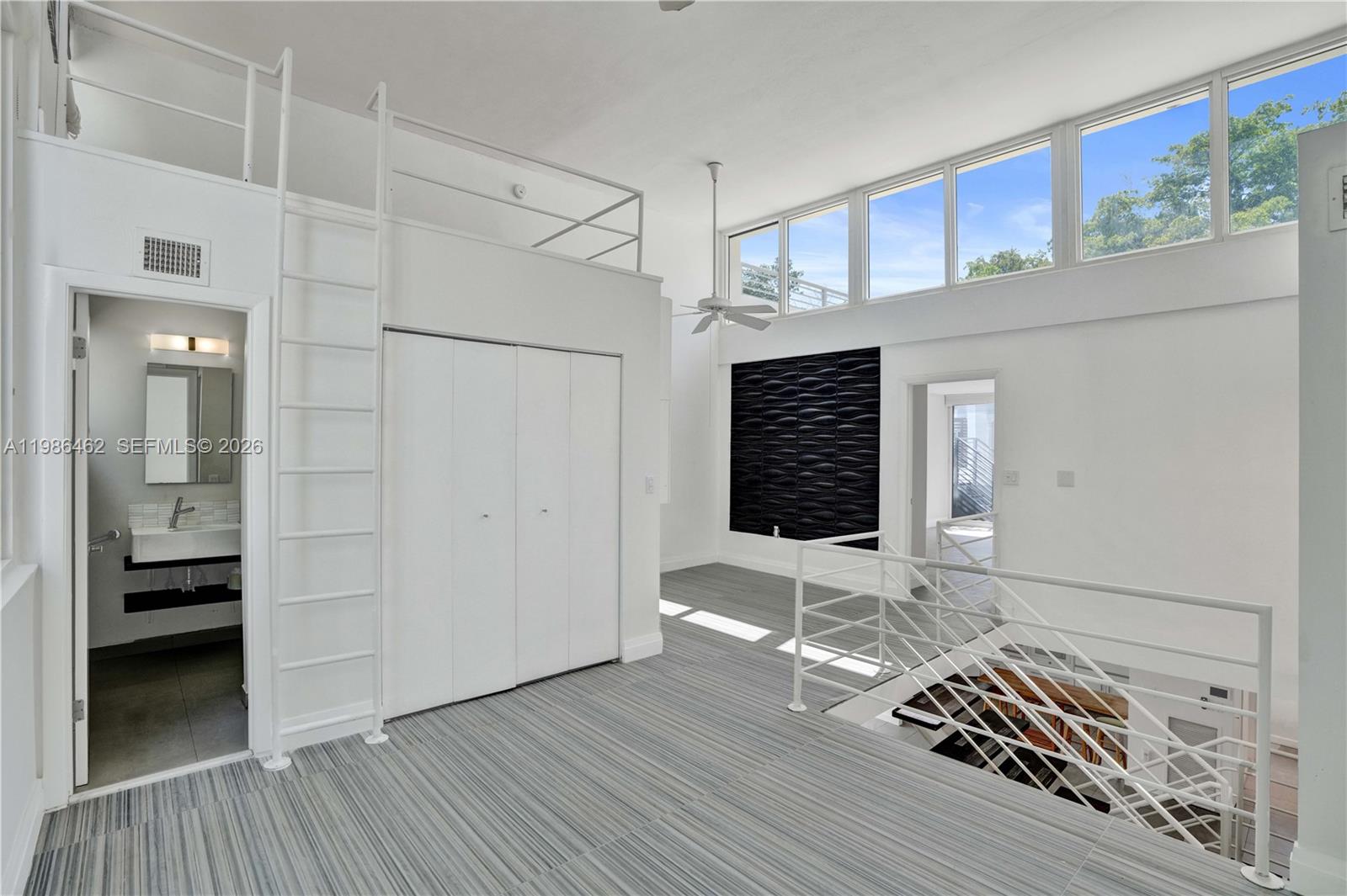 APOGEE I CONDO - Residential