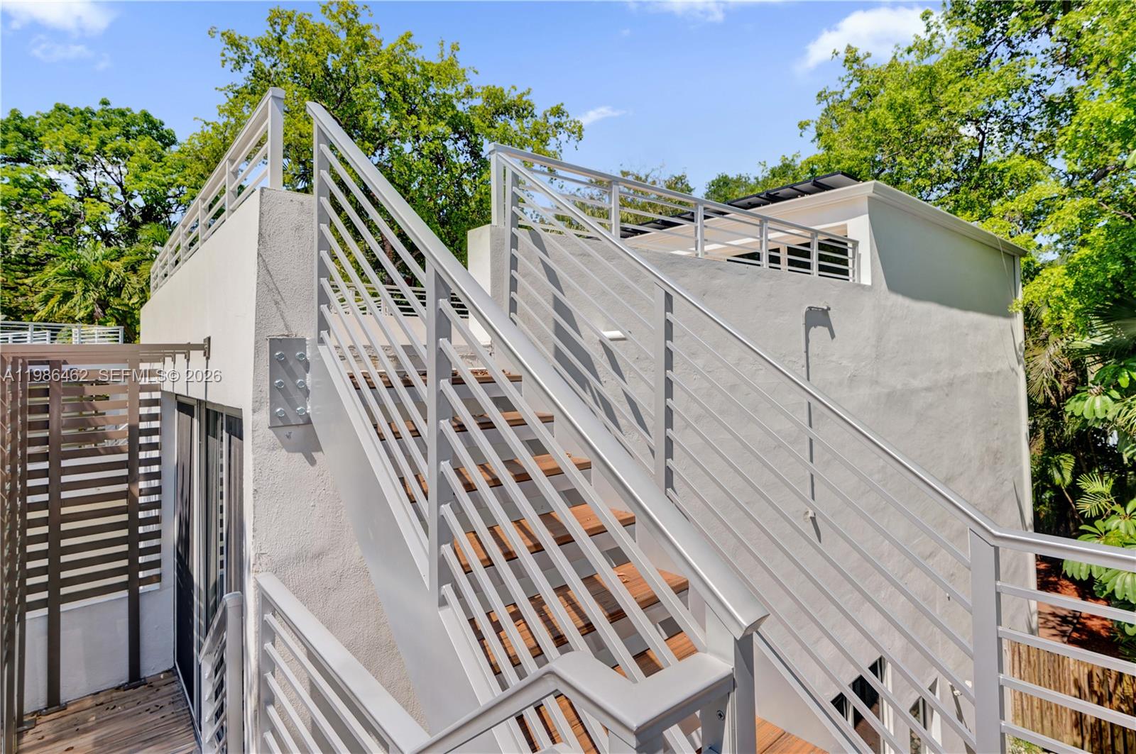 APOGEE I CONDO - Residential