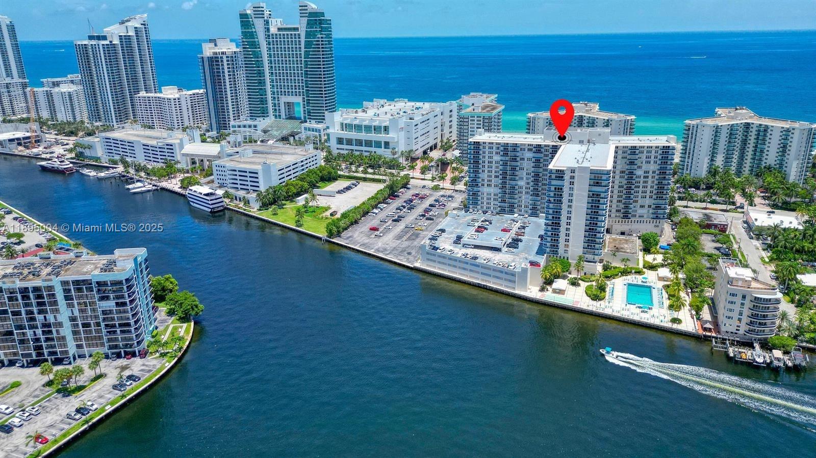 HALLMARK OF HOLLYWOOD CON - Residential Lease
