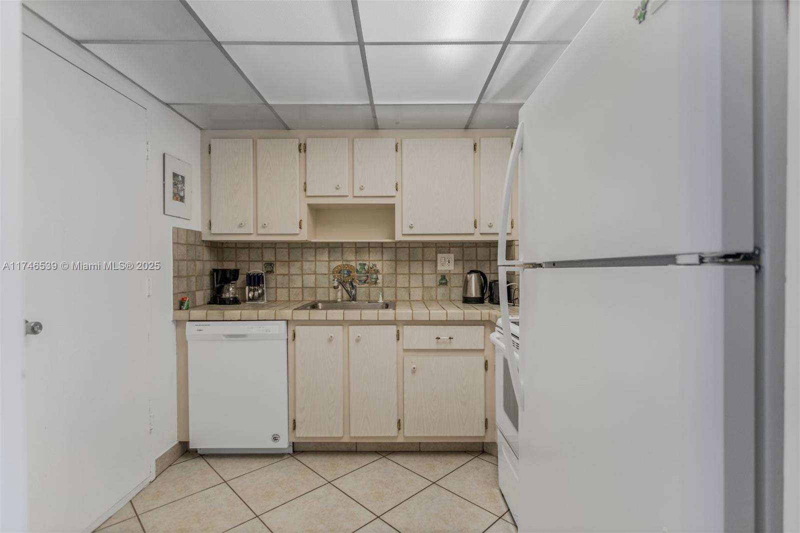 CHELSEA BAYVIEW CONDO - Residential