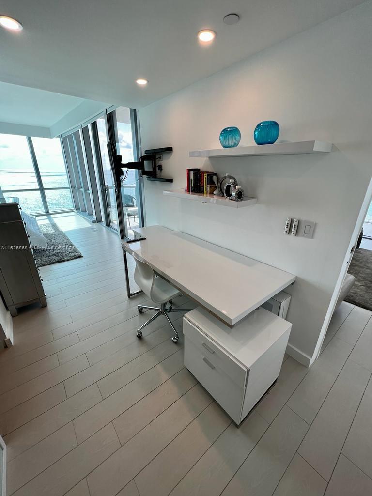 JADE OCEAN CONDO - Residential