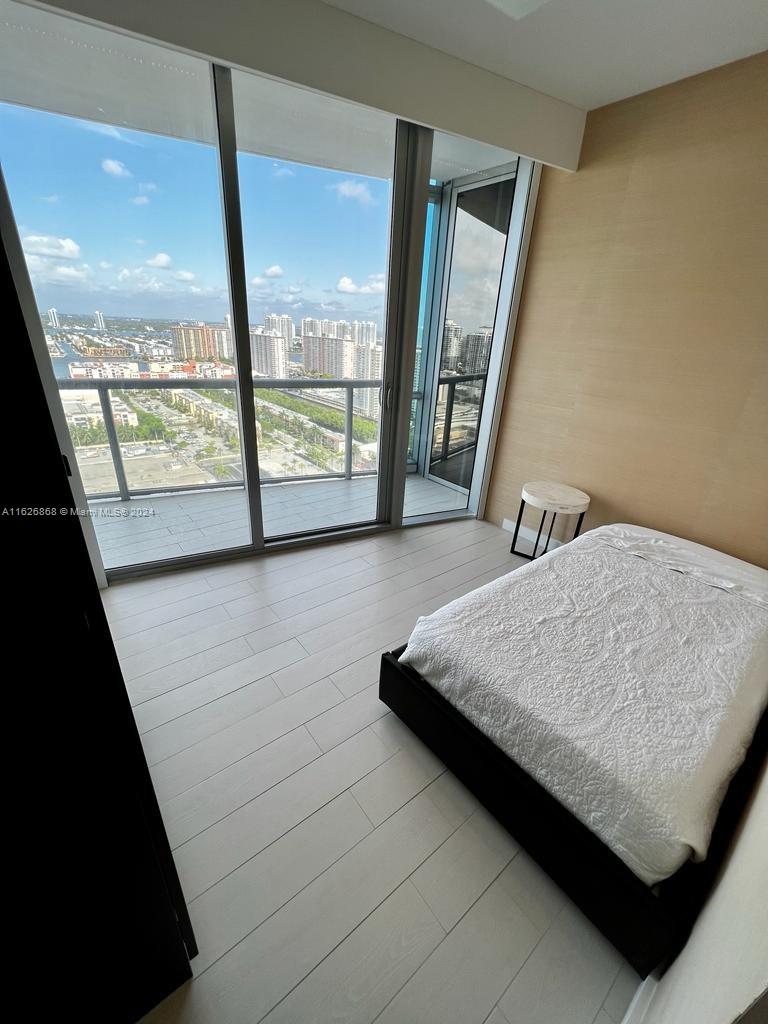 JADE OCEAN CONDO - Residential