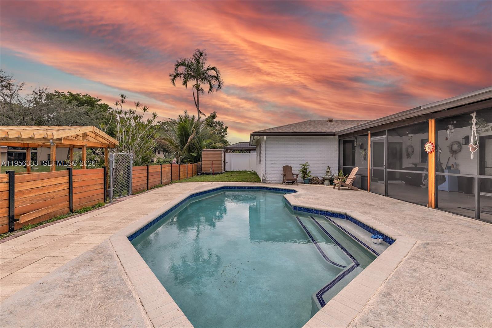 CORAL GATE SECTION 5 - Residential