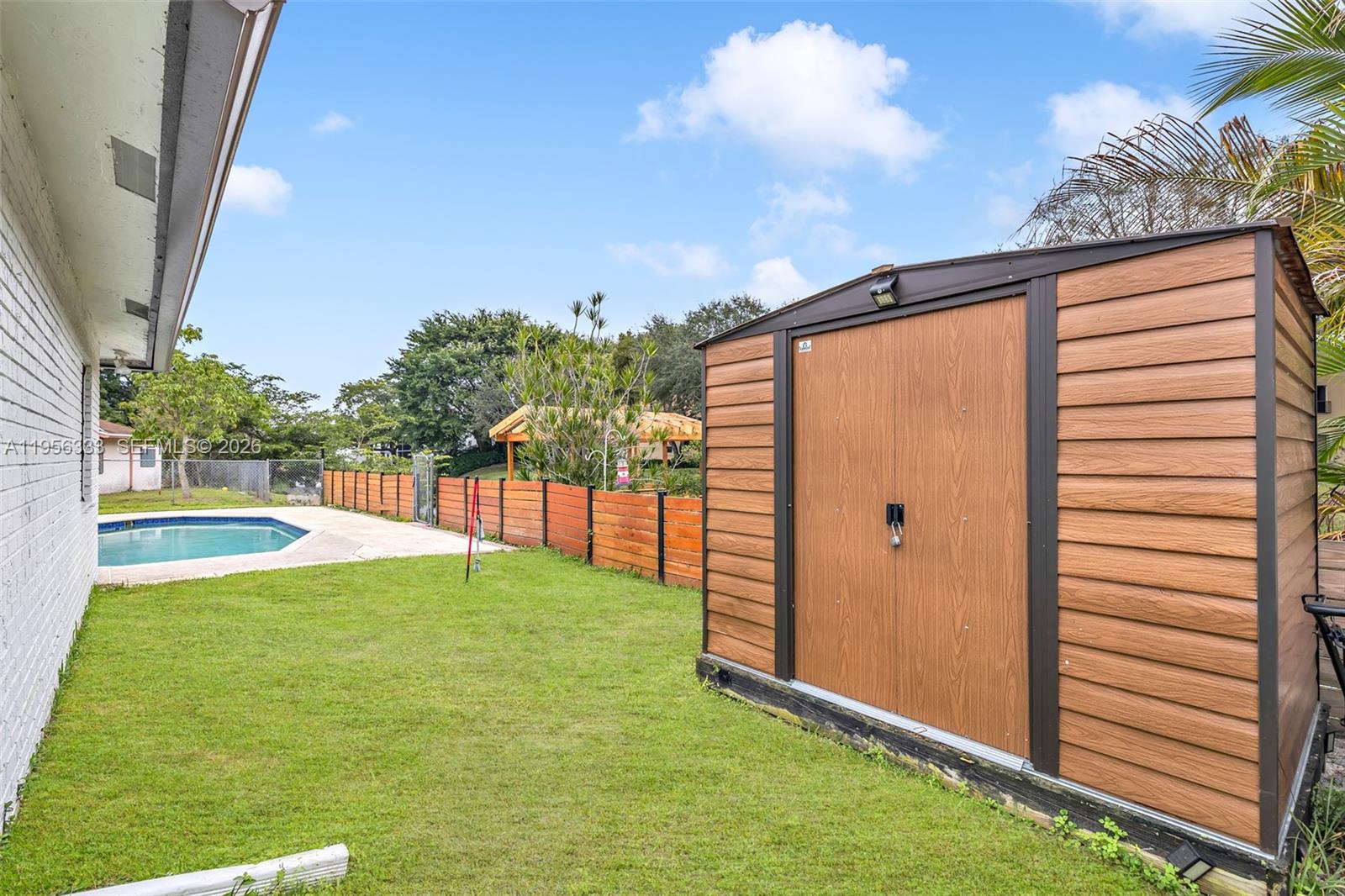 CORAL GATE SECTION 5 - Residential