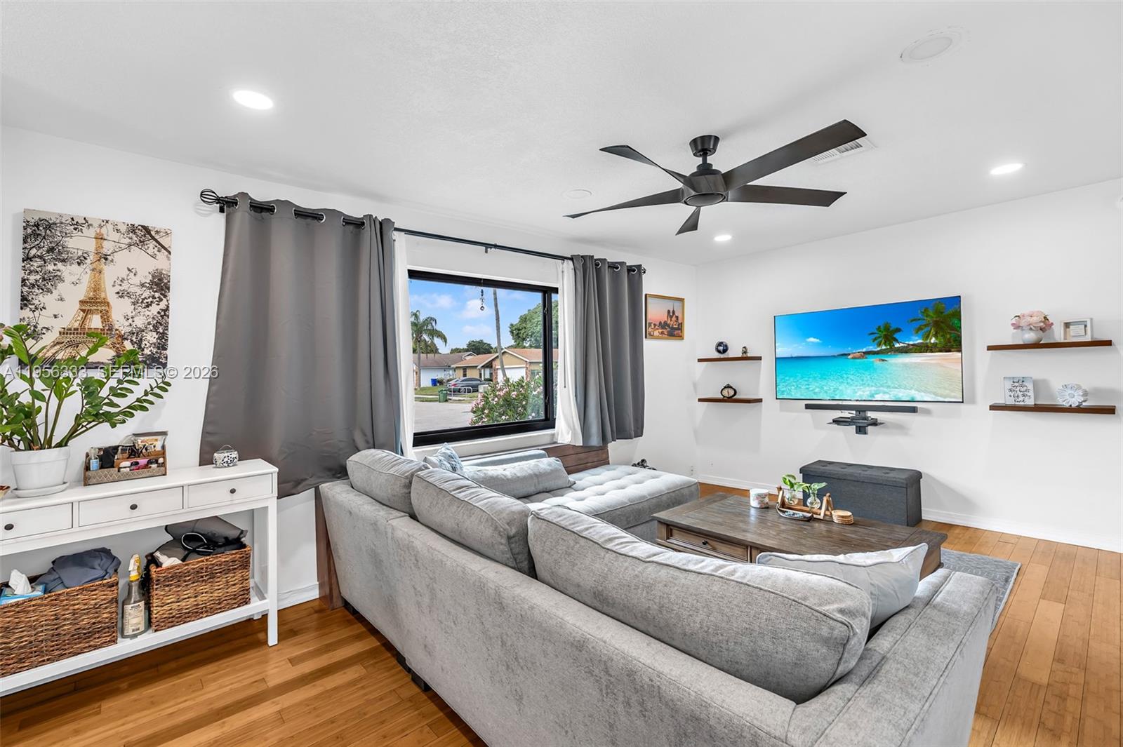 CORAL GATE SECTION 5 - Residential