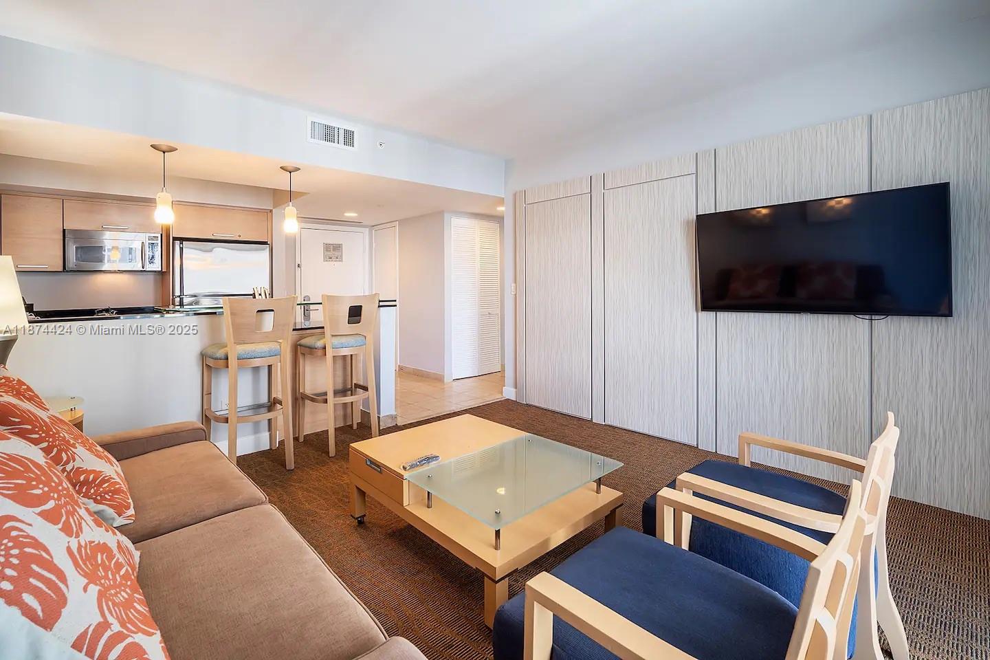 M RESORT RESIDENCES CONDO - Residential