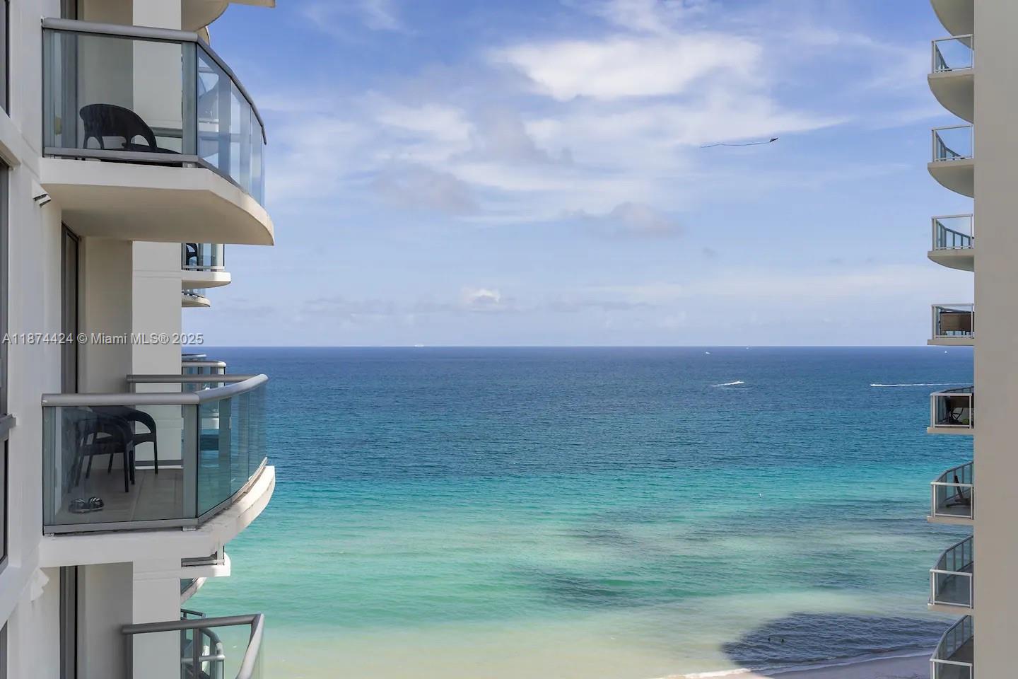 M RESORT RESIDENCES CONDO - Residential